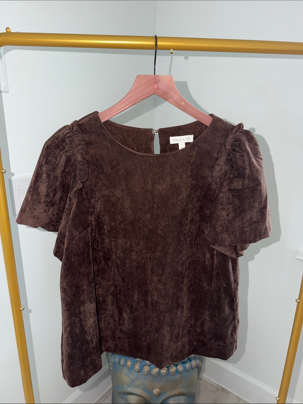 crown & ivy Brown Velvet Puff-Sleeve Blouse
